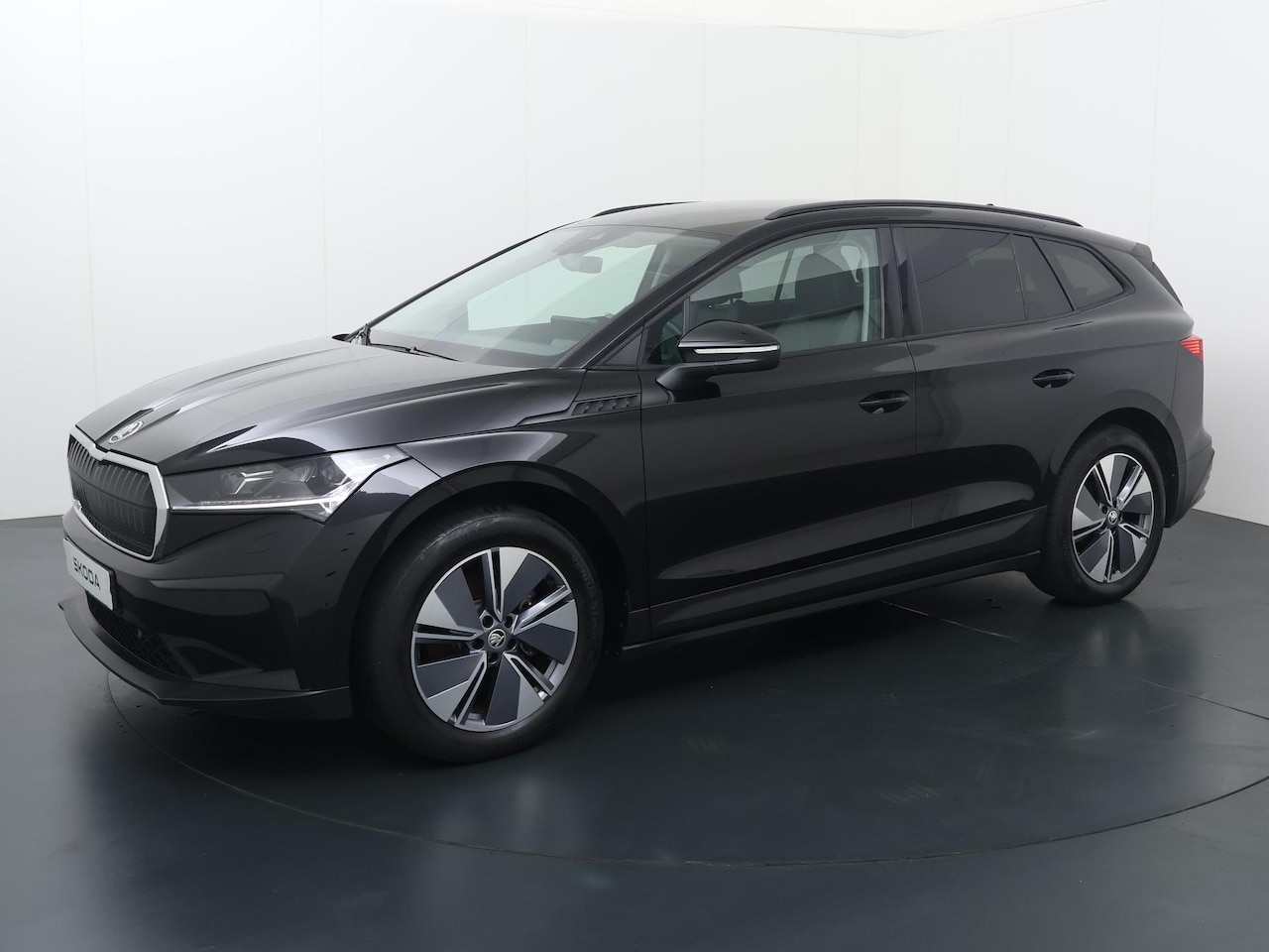 Skoda Enyaq iV - 60 | 180 PK | SoH 90% | Trekhaak | Warmtepomp | Voorstoelen verwarmd | Matrix LED koplampe - AutoWereld.nl