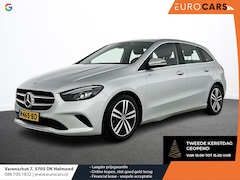 Mercedes-Benz B-klasse - 180 Business Solution Luxury Auto. Trekhaak Navigatie Camera Parkeersensoren Cruise Contro