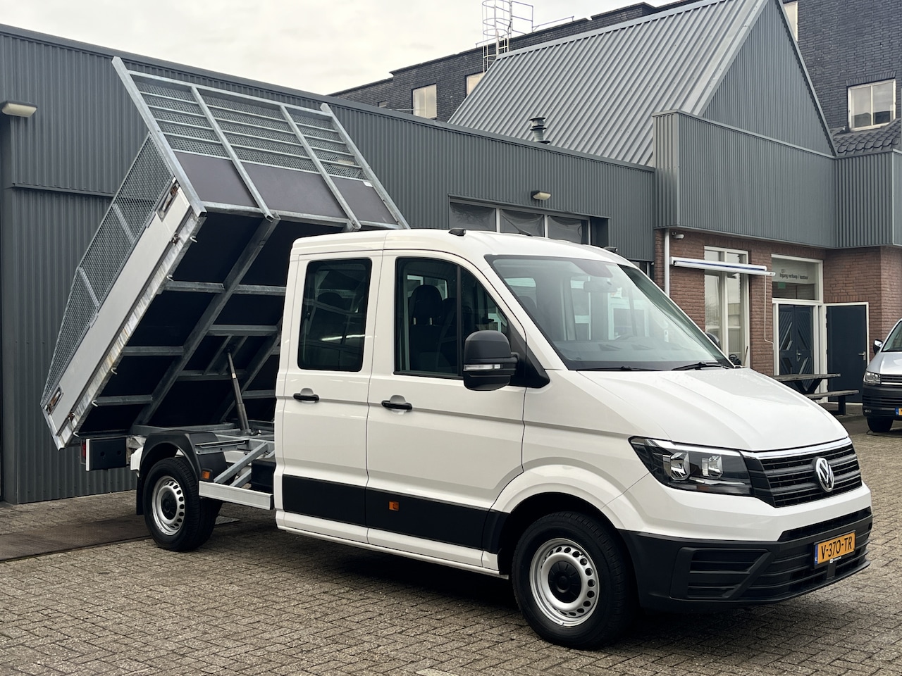 Volkswagen Crafter - 35 2.0 TDI DC Kipper Openlaadbak Airco Cruise controle Trekhaak 3.000kg trekgewicht 6-Pers - AutoWereld.nl