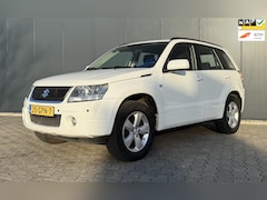 Suzuki Grand Vitara - 2.0-16V Exclusive Airco Cruise Trekhaak Automaat 4X4