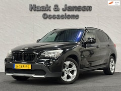 BMW X1 - SDrive18i Executive Carplay Stoelverwarming