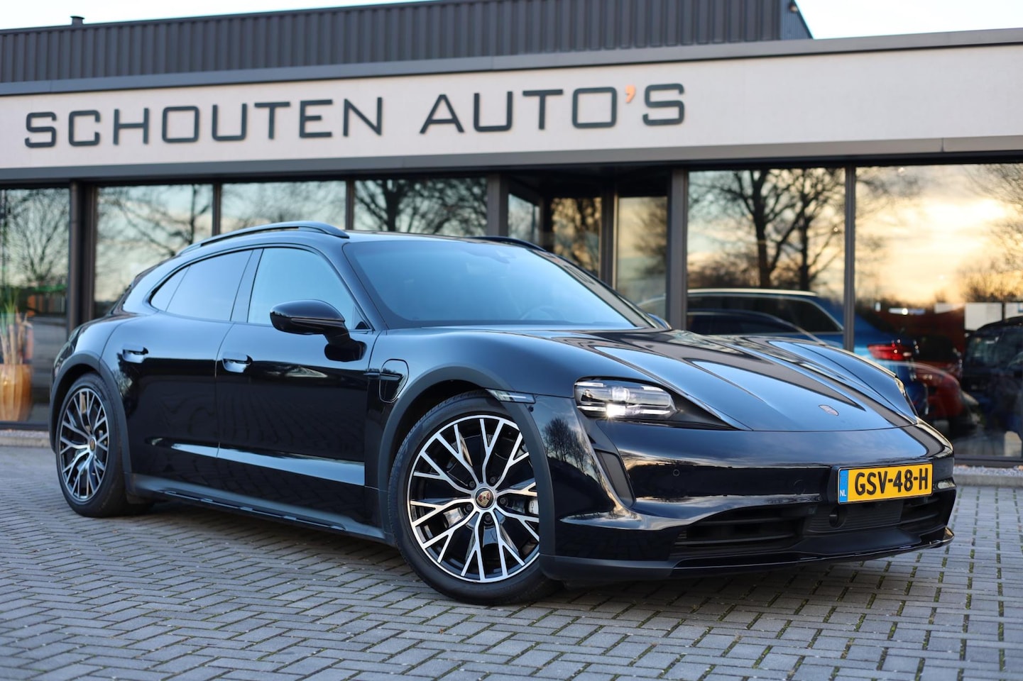 Porsche Taycan Cross Turismo - 4S 93 kWh | Vol Opties | NP 151K | - AutoWereld.nl