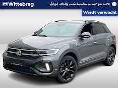 Volkswagen T-Roc - 1.5 TSI 150 PK R-Line / Digital Cockpit Pro / Elektrisch Achterklep / Black Style / IQ Lig
