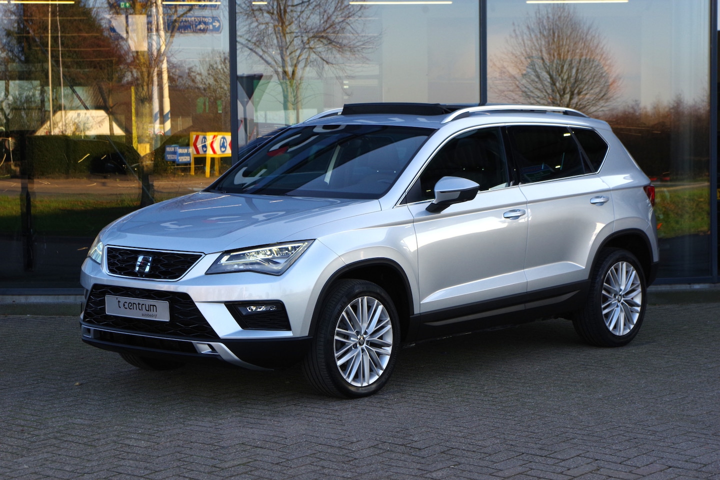 SEAT Ateca - 1.5 TSI 150 PK Automaat Xcellence Business Intense, Panoramadk, LED, 360 Camera, - AutoWereld.nl