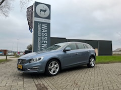 Volvo V60 - T5 245pk Summum Automaat | Rijklaarprijs | Trekhaak | Open Dak |