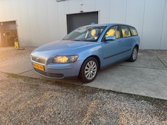 Volvo V50 - 2.4 Elite zo ingeruild gaat zo weer weg