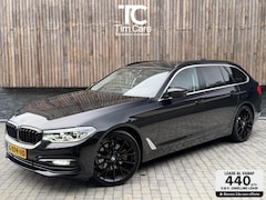 BMW 5-serie Touring - 520i High Executive Automaat | Apple CarPlay | Leren bekleding | Stoelverwarming | LED ver