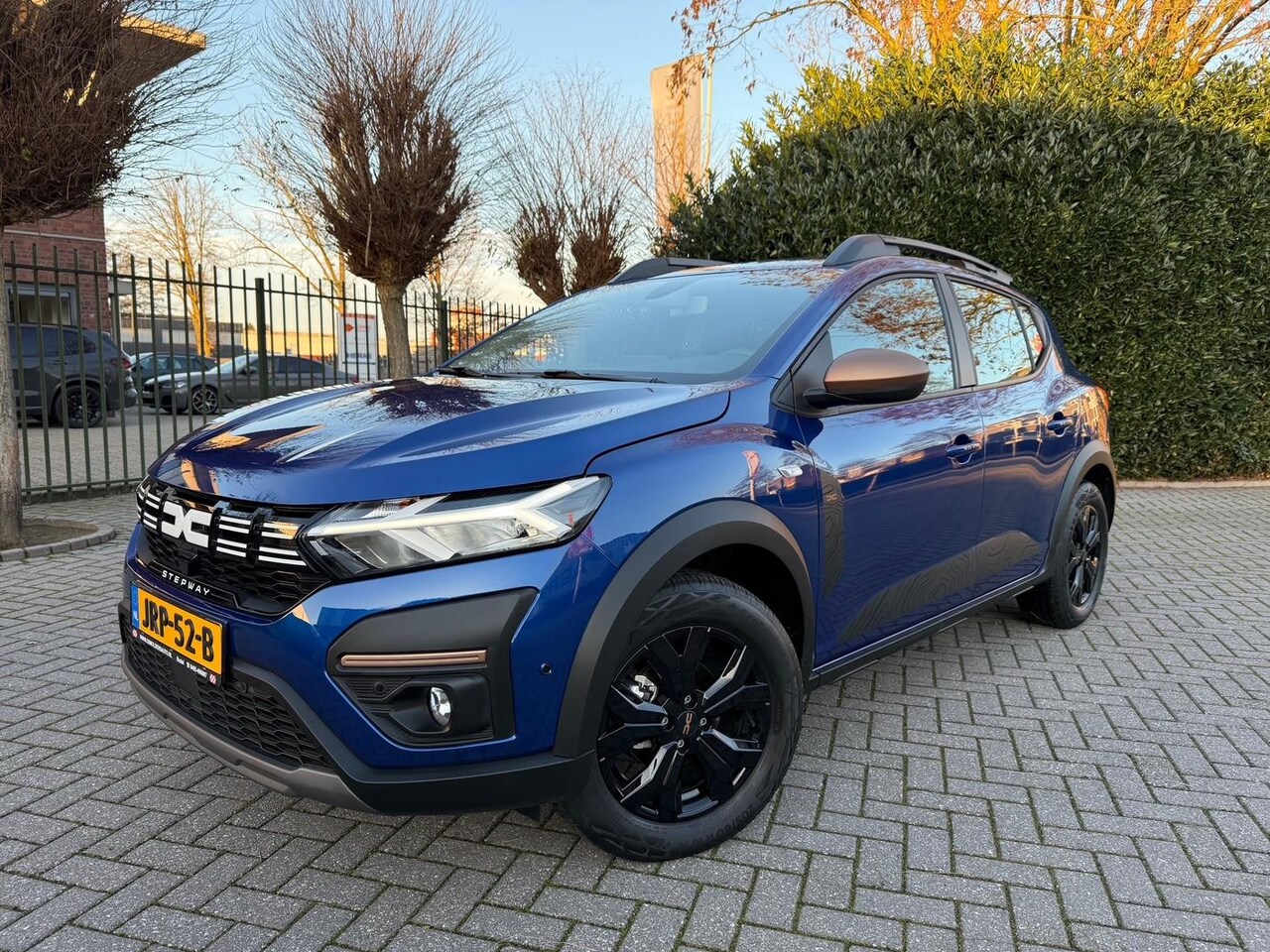 Dacia Sandero Stepway - 1.0 TCe ECO-G Extreme, Apple CarPlay, Clima, Cruise Control, Navigatie, Achteruitrijcamera - AutoWereld.nl