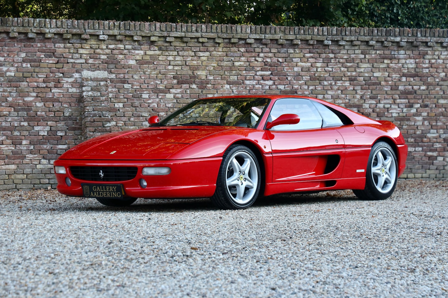 Ferrari F 355 - GTB "Manual gearbox" Recent major maintenance including timing belt - No cost-saving maint - AutoWereld.nl