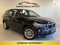 BMW X1 - SDrive18i Centennial High Executive AUTOMAAT/PDC/STOELVERWARMING