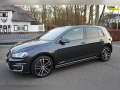 Volkswagen Golf - 1.4 TSI GTE Dsg Navigatie Parkeersensoren Lm Velgen