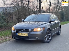 Volvo S40 - 1.8 | Leder + Cruise Nu € 1.750,