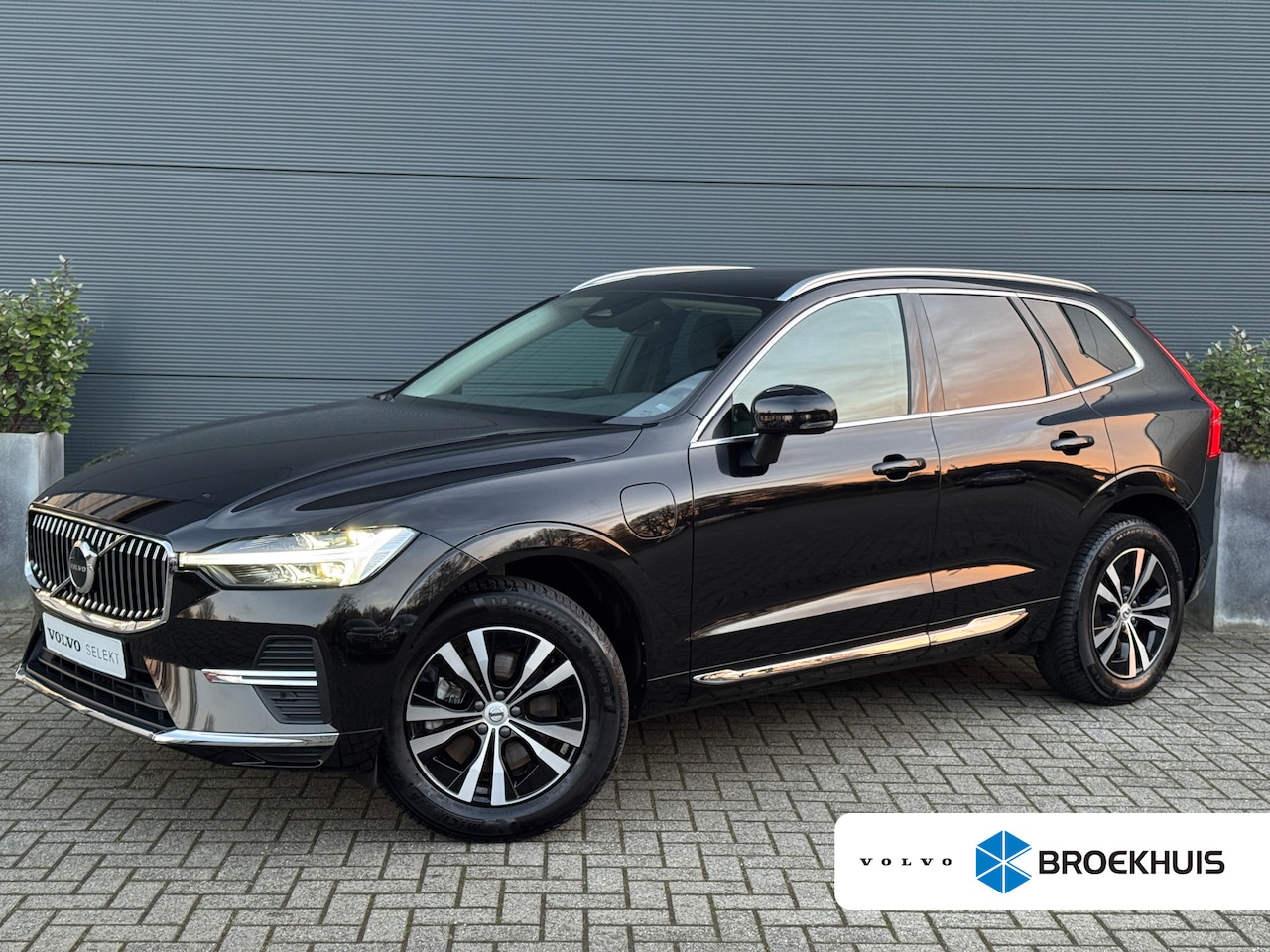 Volvo XC60 - 2.0 T6 Plug-in hybrid AWD Core Bright Long Range | Climate Pack | Pano | Adaptieve CC | BL - AutoWereld.nl