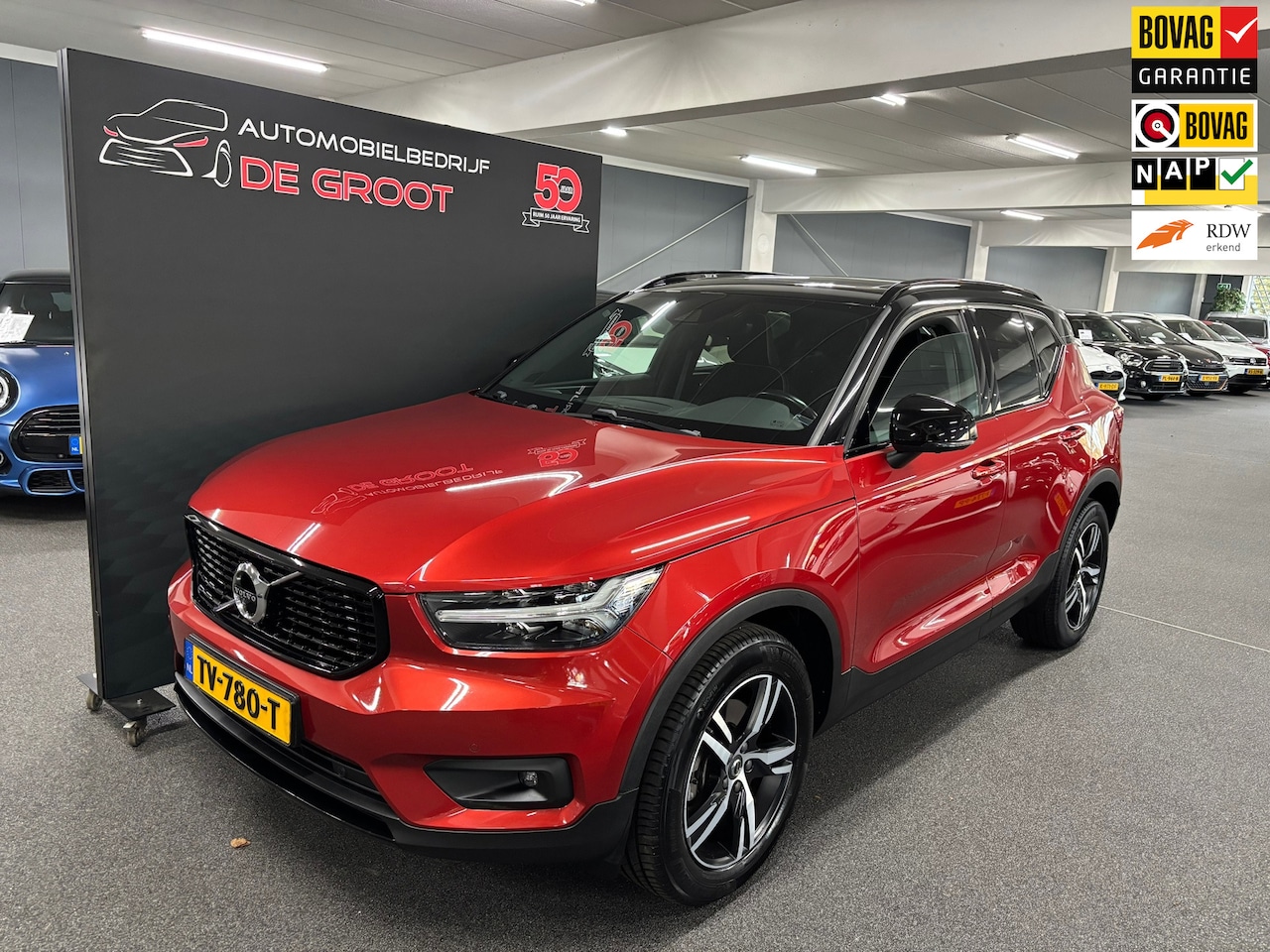 Volvo XC40 - 2.0 T4 R-Design Automaat, Panoramadak, Trekhaak Electrisch Wegklapbaar, Leder/Alcantara en - AutoWereld.nl