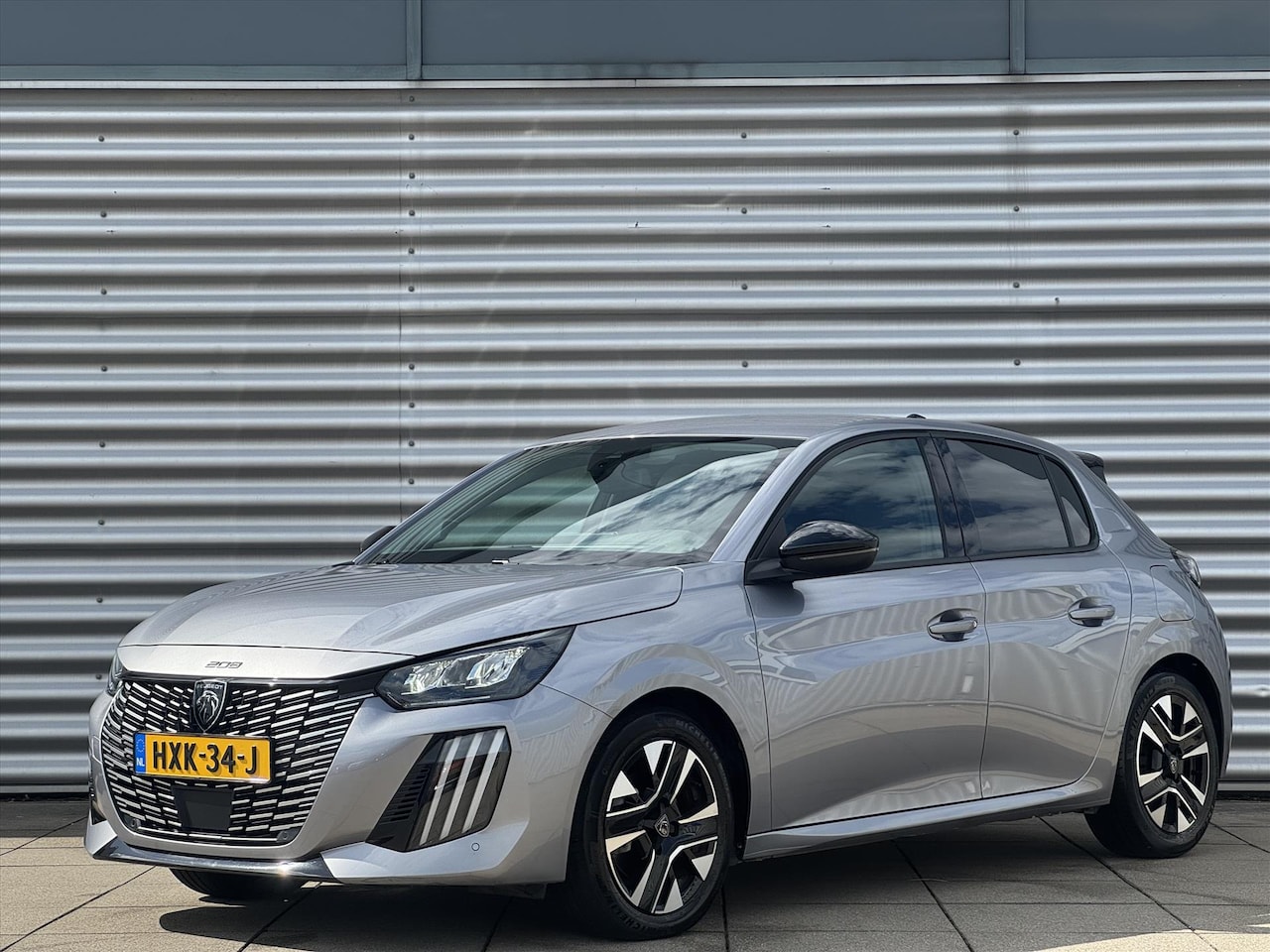 Peugeot 208 - 1.2 Hybrid 100 PK e-DCS6 Automaat Allure | Navigatie | Camera | Adaptive Cruise Control | - AutoWereld.nl