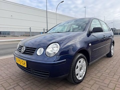 Volkswagen Polo - 1.4-16V /Airco/Cruise/Elek.pakket/Nieuwe APK