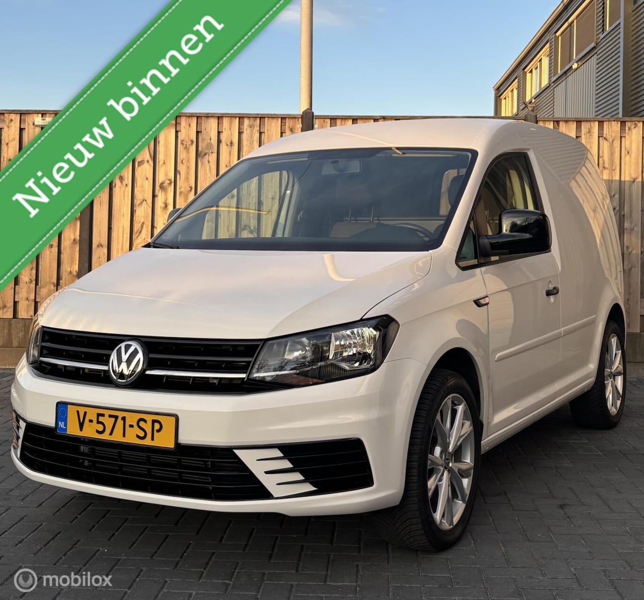 Volkswagen Caddy - Bestel 2.0 TDI L1H1 BMT Economy Business - AutoWereld.nl
