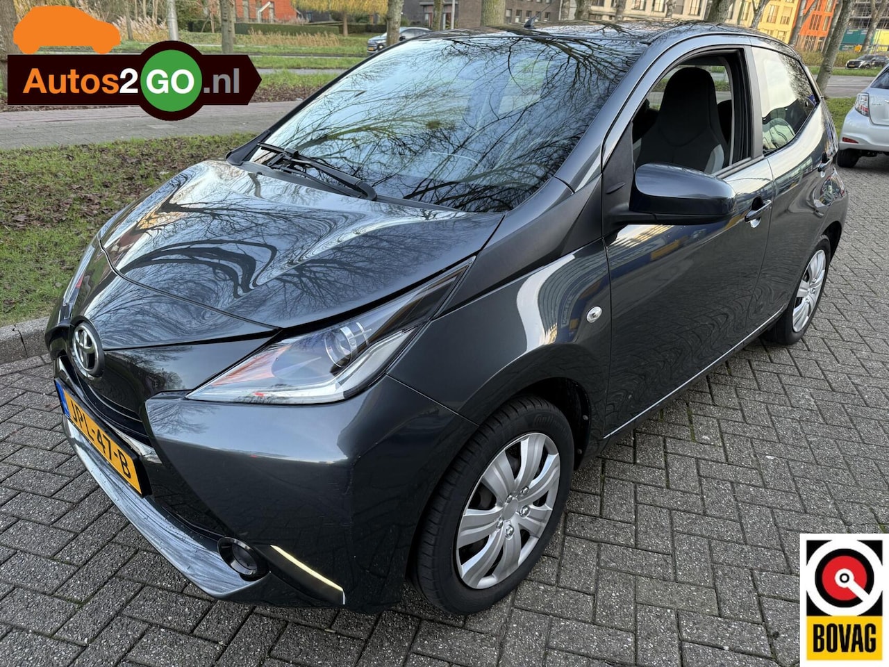 Toyota Aygo - 1.0 VVT-i x-play 1.0 VVT-i x-play - AutoWereld.nl