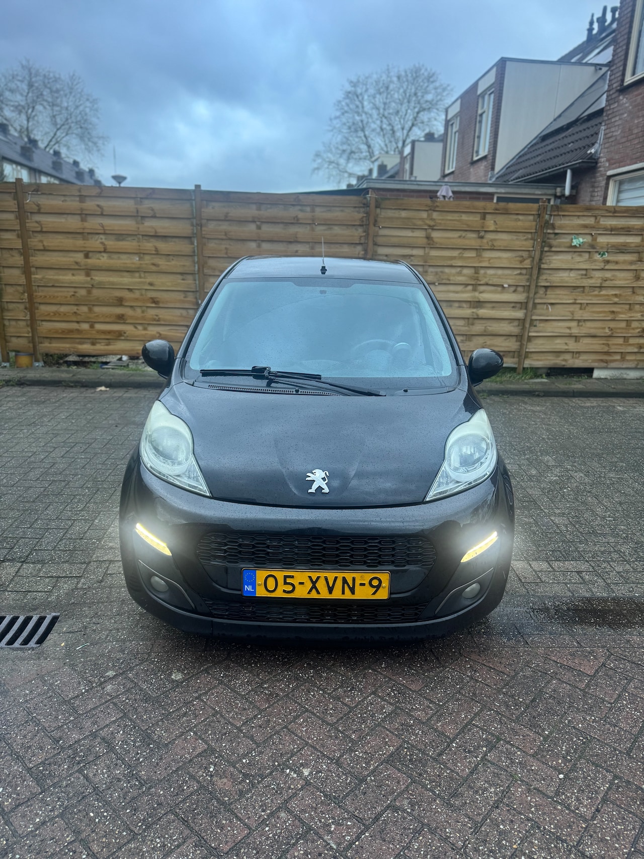 Peugeot 107 - 1.0 Envy - AutoWereld.nl