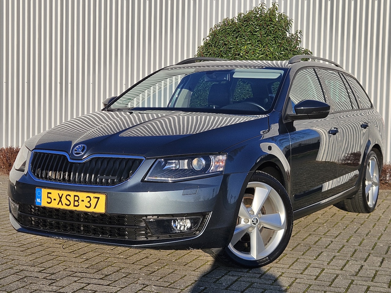 Skoda Octavia Combi - 1.6 TDI Greenline Businessline 1.6 TDI Greenline Businessline / Xenon! - AutoWereld.nl
