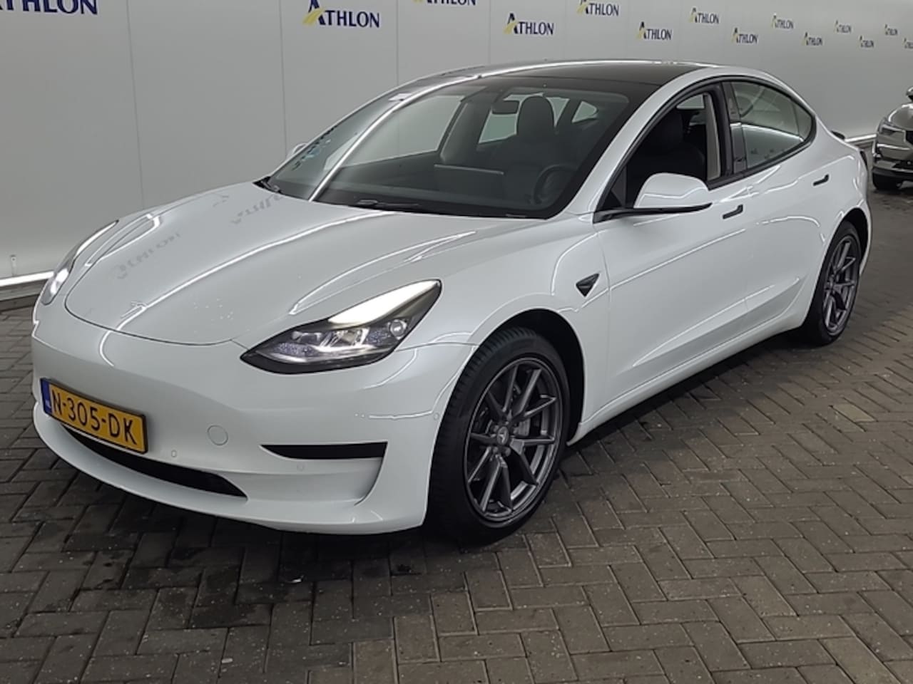 Tesla Model 3 - Standard RWD Plus FACELIFT [ LFP ACCU+WARMTEPOMP+AUTOPILOT+60 kWh+PREMIUM AUDIO ] - AutoWereld.nl