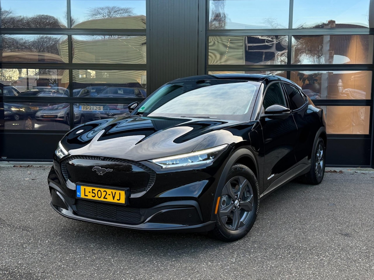 Ford Mustang Mach-E - RWD 75 kWh 95%SOH AppleCarplay Camera - AutoWereld.nl