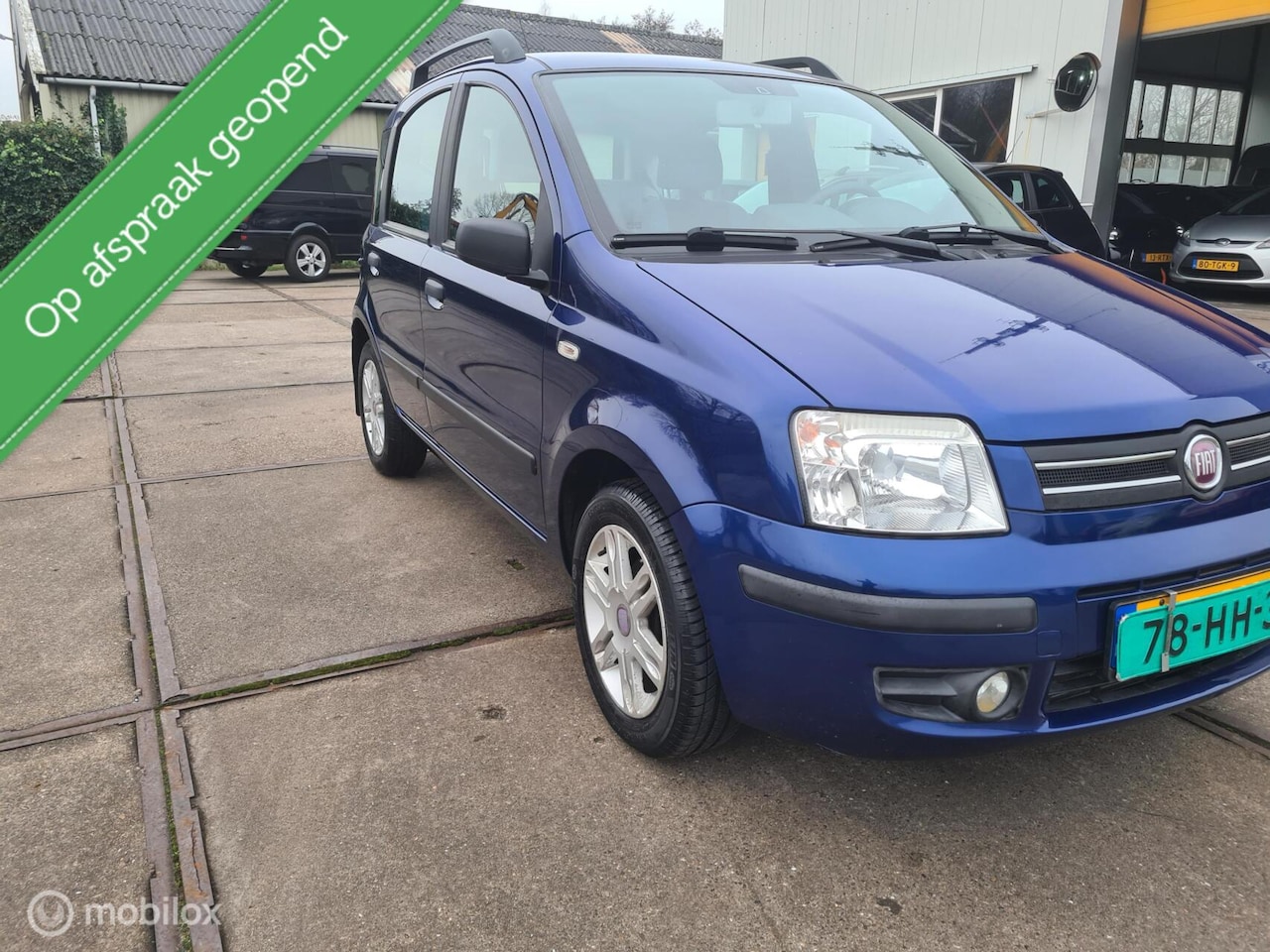 Fiat Panda - 1.2 Emotion AUTOMAAT Slechts 71197 km....nap[ - AutoWereld.nl