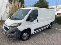 Peugeot Boxer - 330 2.2 HDI L2H1 XT