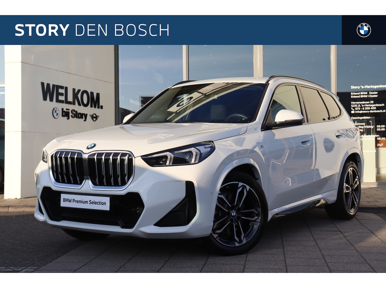 BMW X1 - sDrive20i M Sport Automaat / Trekhaak / Sportstoelen / M Adaptief onderstel / Comfort Acce - AutoWereld.nl