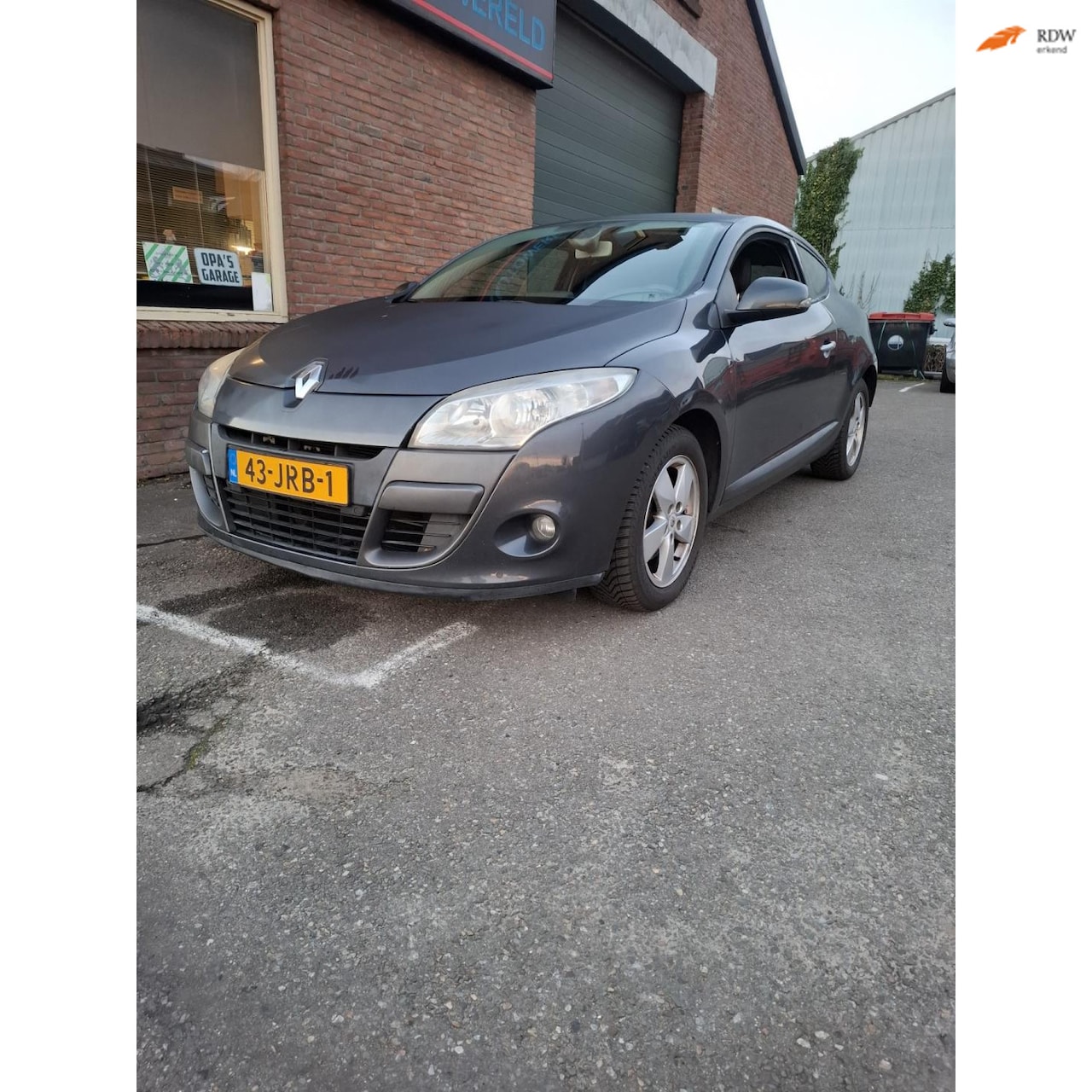 Renault Mégane Coupé - 1.6 Sélection Business Sport 1.6 Sélection Business Sport - AutoWereld.nl