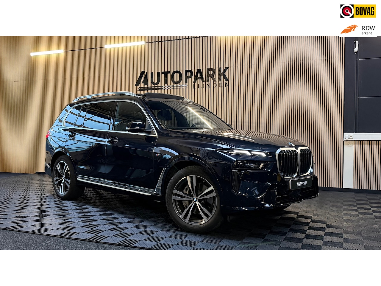 BMW X7 - XDrive40i M-Sport|Softclose|Keyless|HUD|7Pers.|Skylounge|360 CAM|Dealer Onderhouden|Garant - AutoWereld.nl