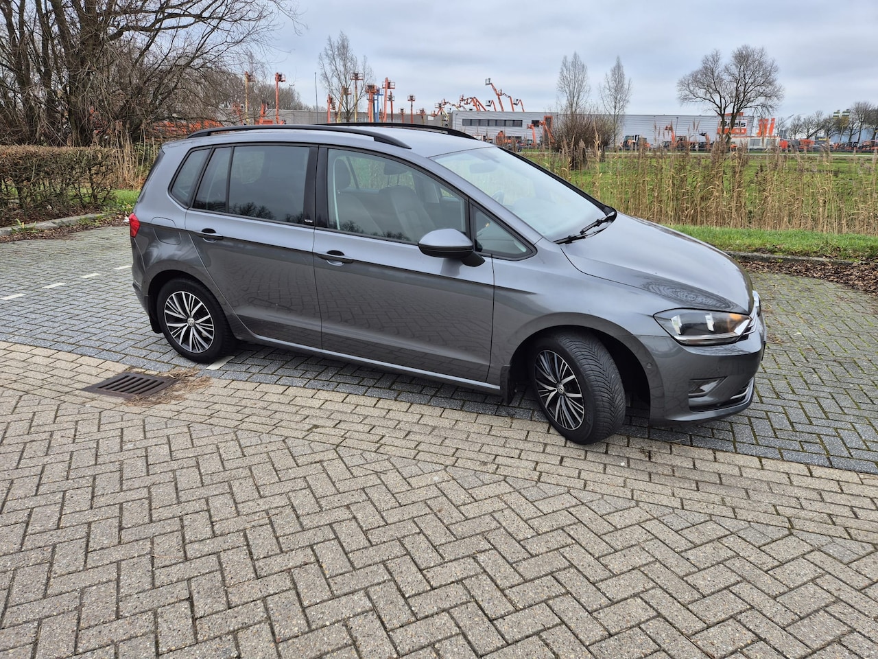Volkswagen Golf Sportsvan - 1.2 TSI Highline Business - AutoWereld.nl