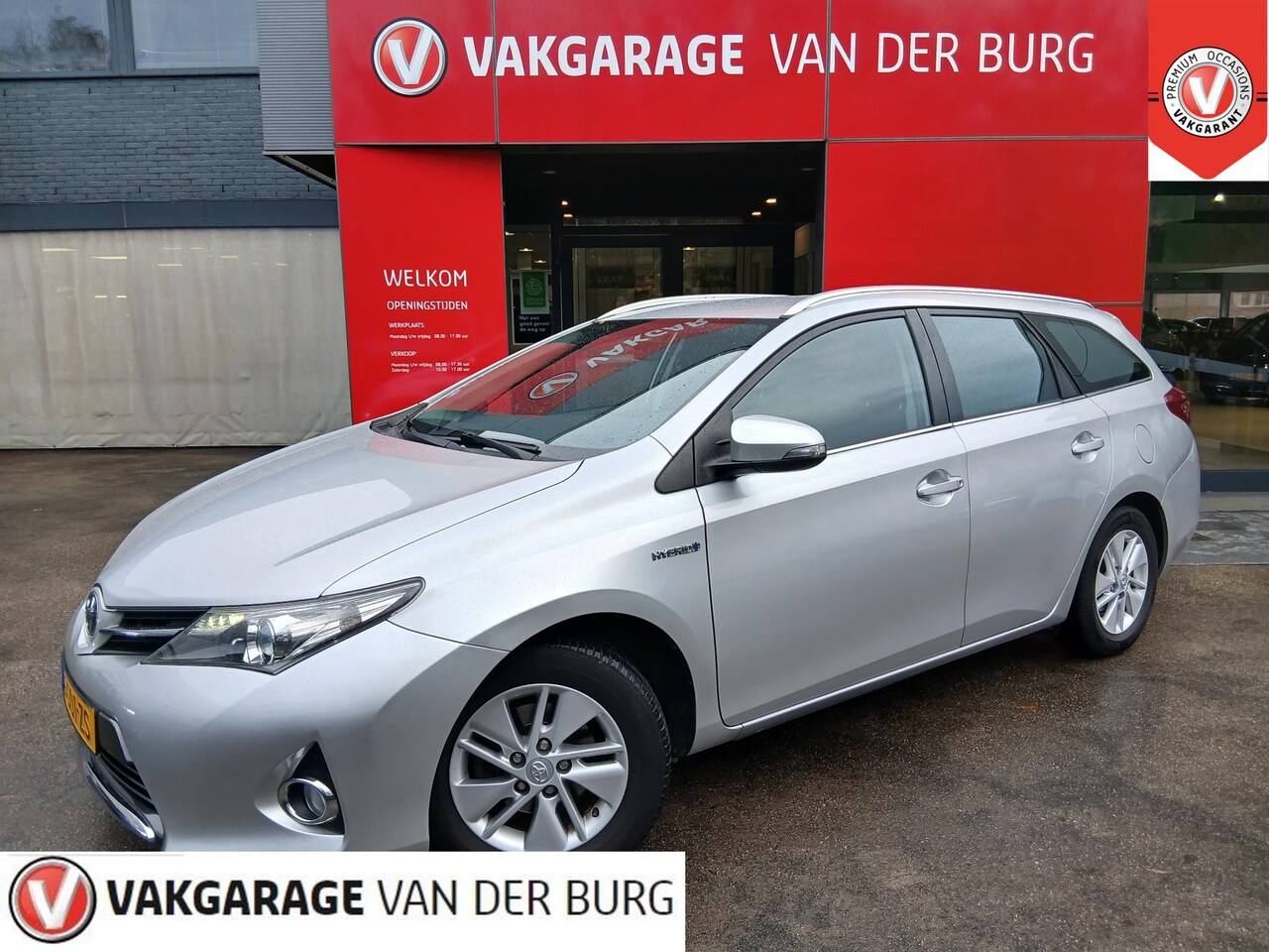 Toyota Auris Touring Sports - 1.8 Hybrid Aspiration GEEN AFLEVERINGSKOSTEN INCL. 12mnd Garantie! - AutoWereld.nl