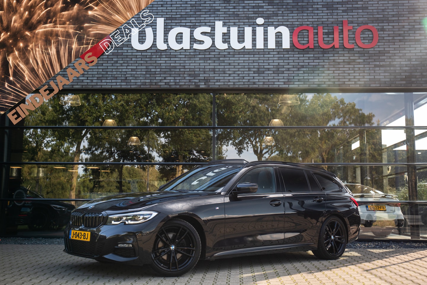 BMW 3-serie Touring - 320i High Executive Edition M-Sport , Origineel Nederlands, Panoramadak, Leer, Harman/Kard - AutoWereld.nl
