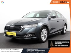 Skoda Octavia - 1.0 e-TSI 110pk DSG Style Navigatie Apple Carplay/Android Auto Adaptive Cruise Control Cam