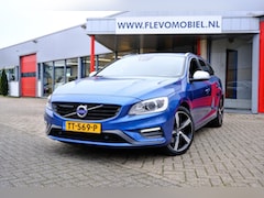 Volvo V60 - 2.0 T4 190pk Business Sport Aut. Pano|Leder|Xenon|Navi|ParkAssist