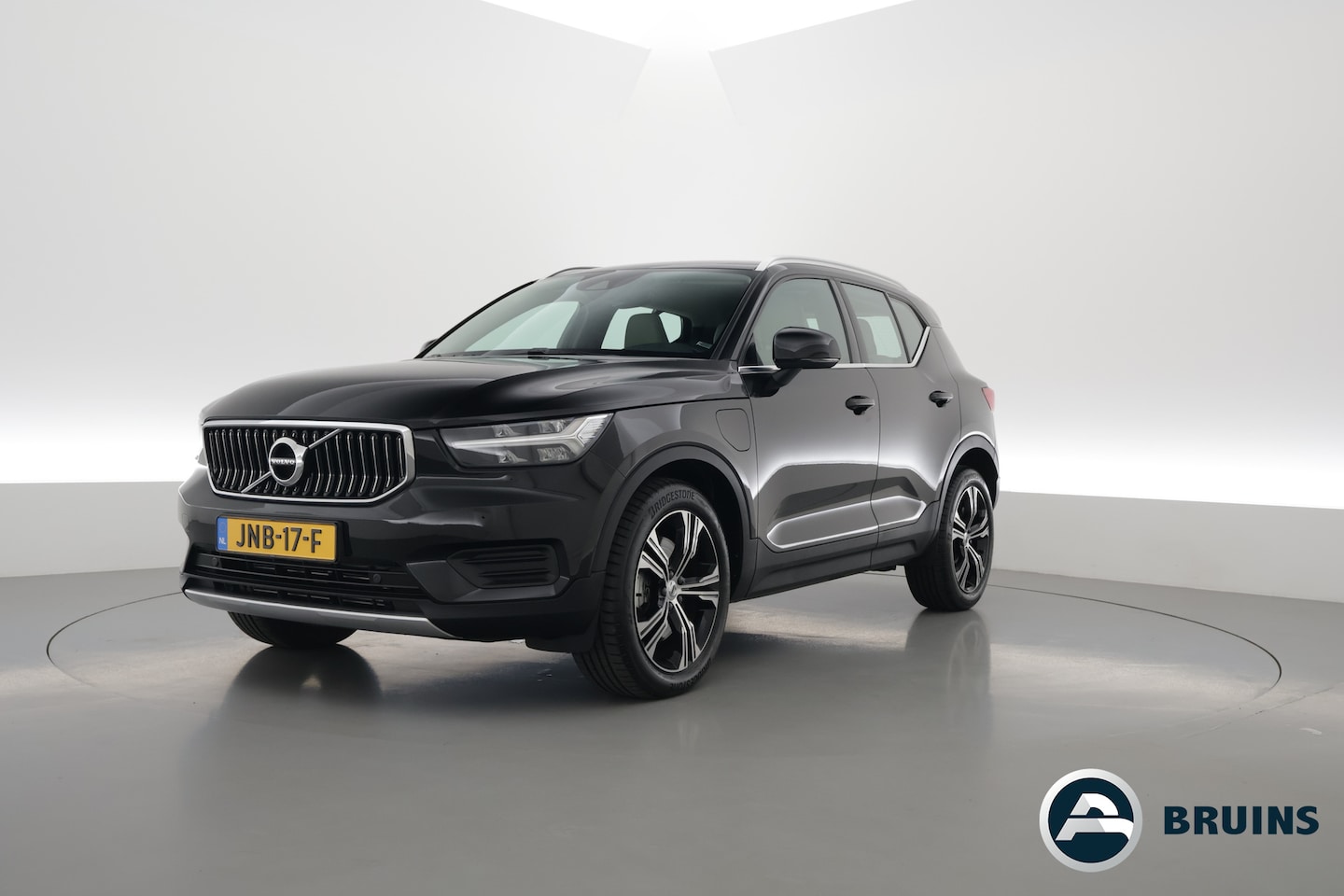 Volvo XC40 - 1.5 T4 Recharge Inscription Expression | Leer Blond | Stoel + stuurverw. | Camera | elek. - AutoWereld.nl