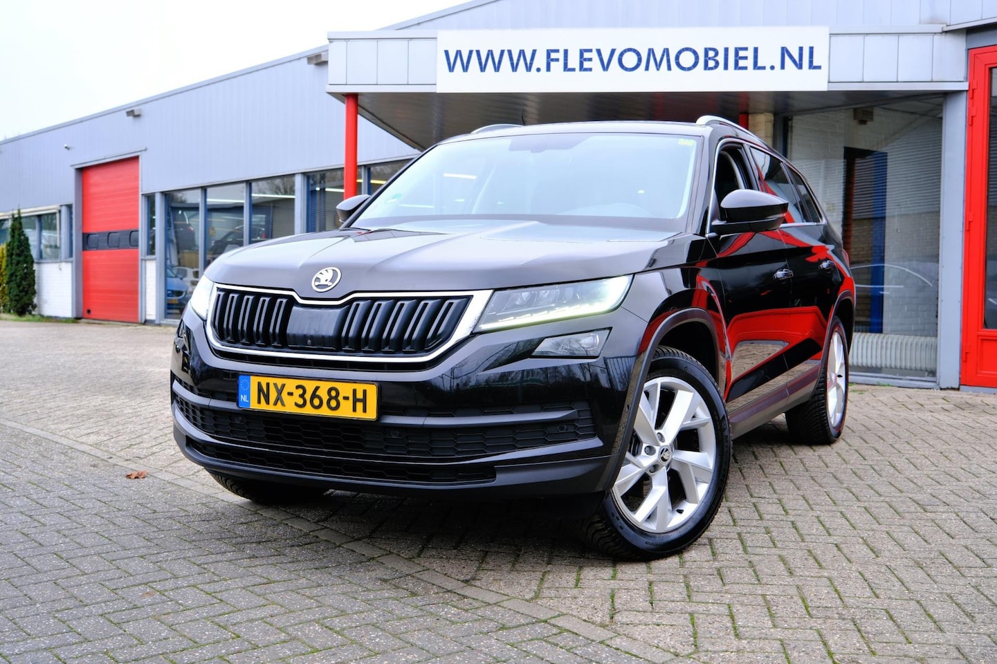 Skoda Kodiaq - 1.4 TSI 150pk ACT Style Business Aut. Navi|Cam|ParkAssist|LMV|CarPlay - AutoWereld.nl
