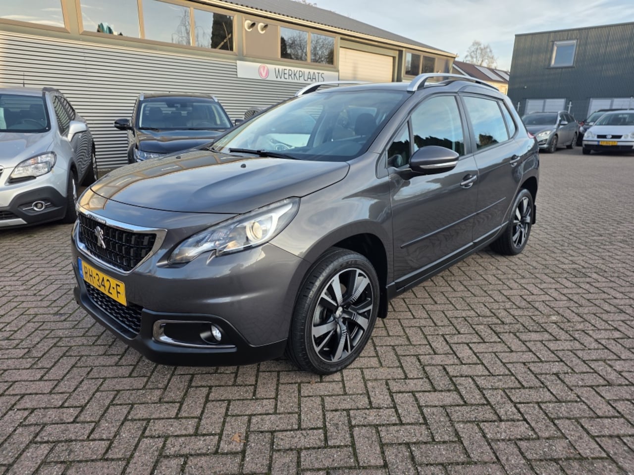 Peugeot 2008 - 1.2 PureT. Blue Lion - AutoWereld.nl