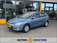 Hyundai i30 CW - I30cw 1.6i Dynamic - airco - trekhaak