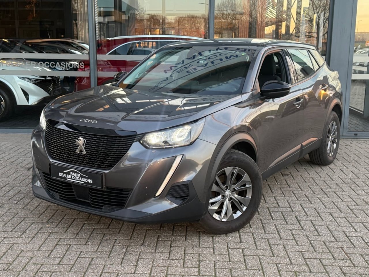 Peugeot 2008 - 1.2 PT ACTIVE PACK AIRCO CARPLAY PDC-CAMERA STOELVW - AutoWereld.nl