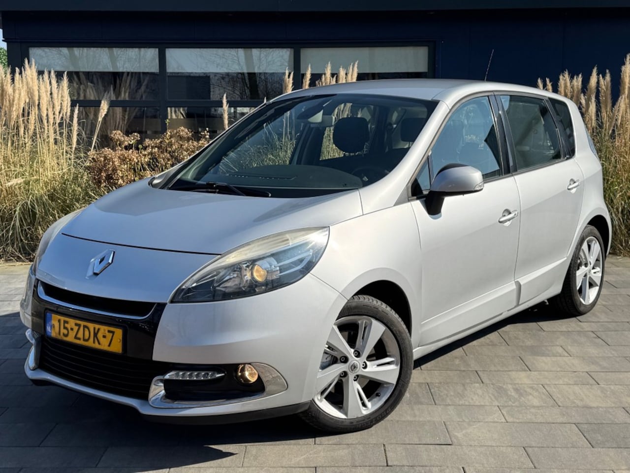 Renault Scénic - 1.5dCi Dynamique Automaat 175dkm APK juli 2026 (4500€ for Export) - AutoWereld.nl