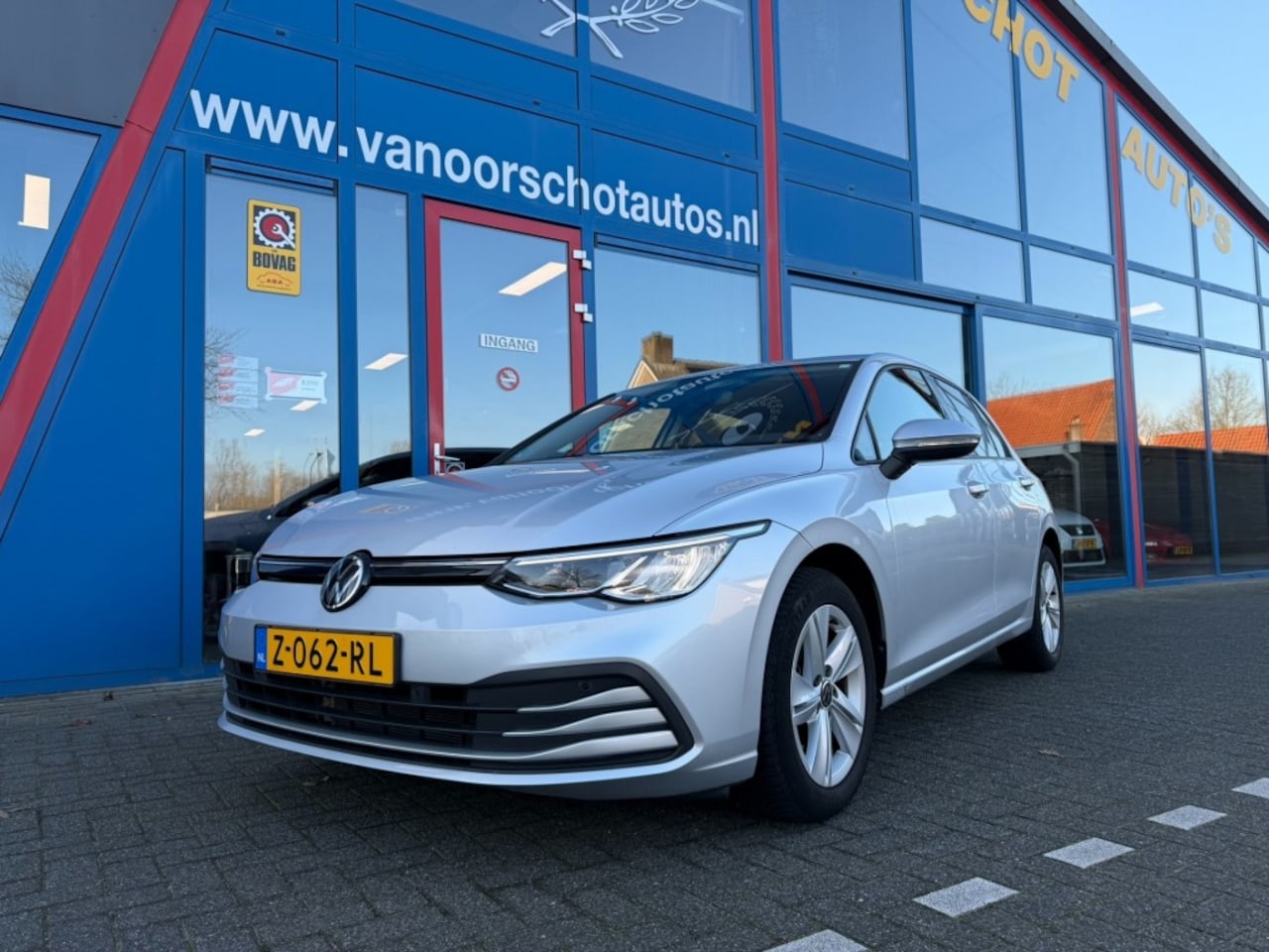 Volkswagen Golf - 1.0 eTSi Navi Carplay Virtueel Cockpit Led Airco(ECC) - AutoWereld.nl