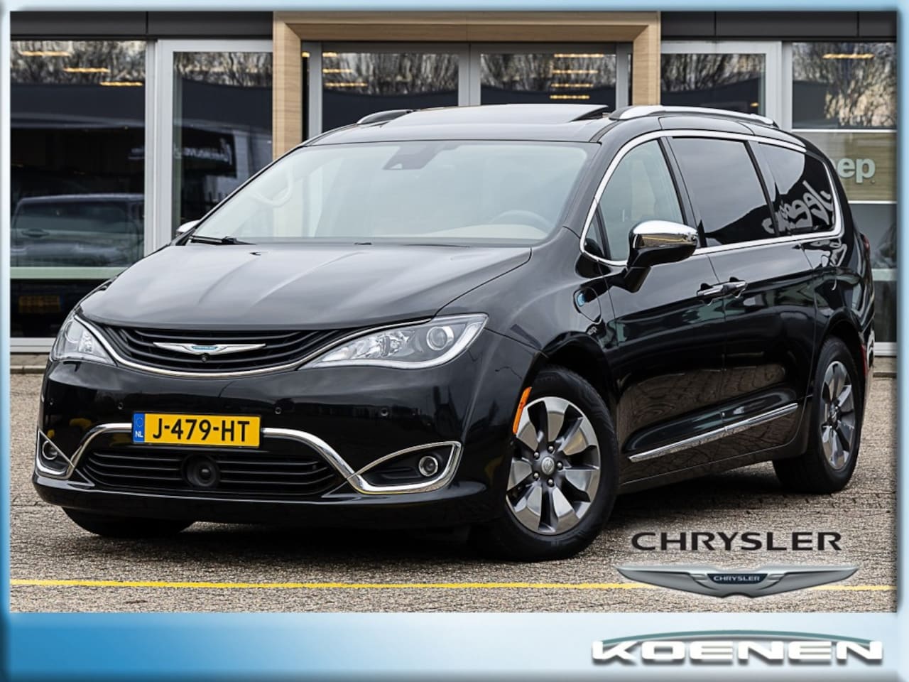 Chrysler Pacifica - 3.6 V6 Plug-In Hybrid Limited PANO / LEER / ADAPT. CRUISE - AutoWereld.nl