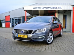 Volvo V60 - 2.4 D6 Twin Engine Momentum Aut. Pano|Leder|Cam|Navi|Clima