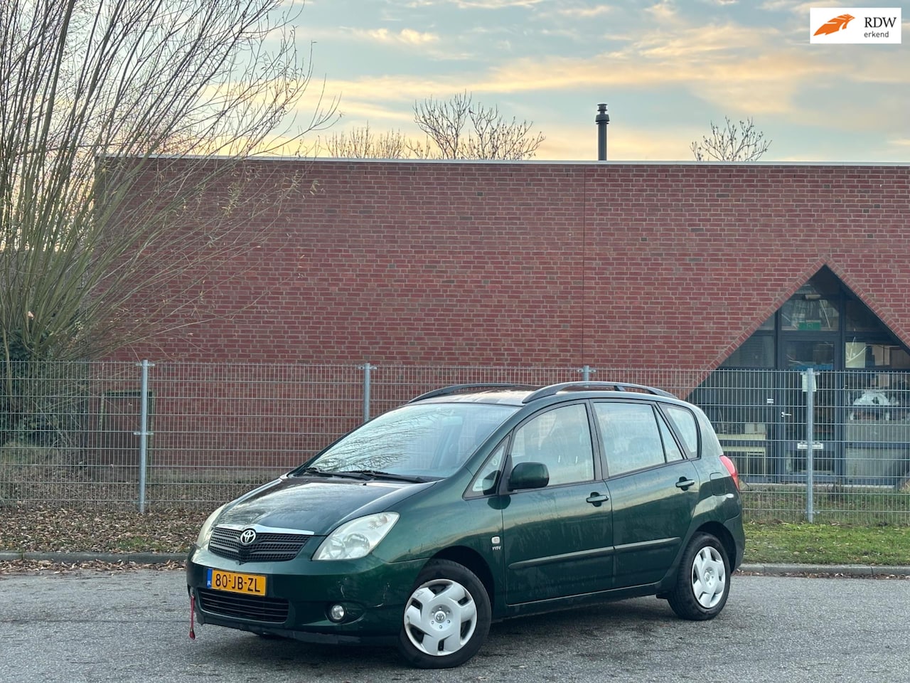 Toyota Corolla Verso - 1.8 VVT-i Linea Sol | Airco | El. Ramen | Versnellingsbak revisie! | Rijdt en schakelt goe - AutoWereld.nl