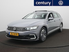 Volkswagen Passat Variant - 1.4 TSI PHEV GTE Business / Panodak / Elek. Trekhaak / Camera