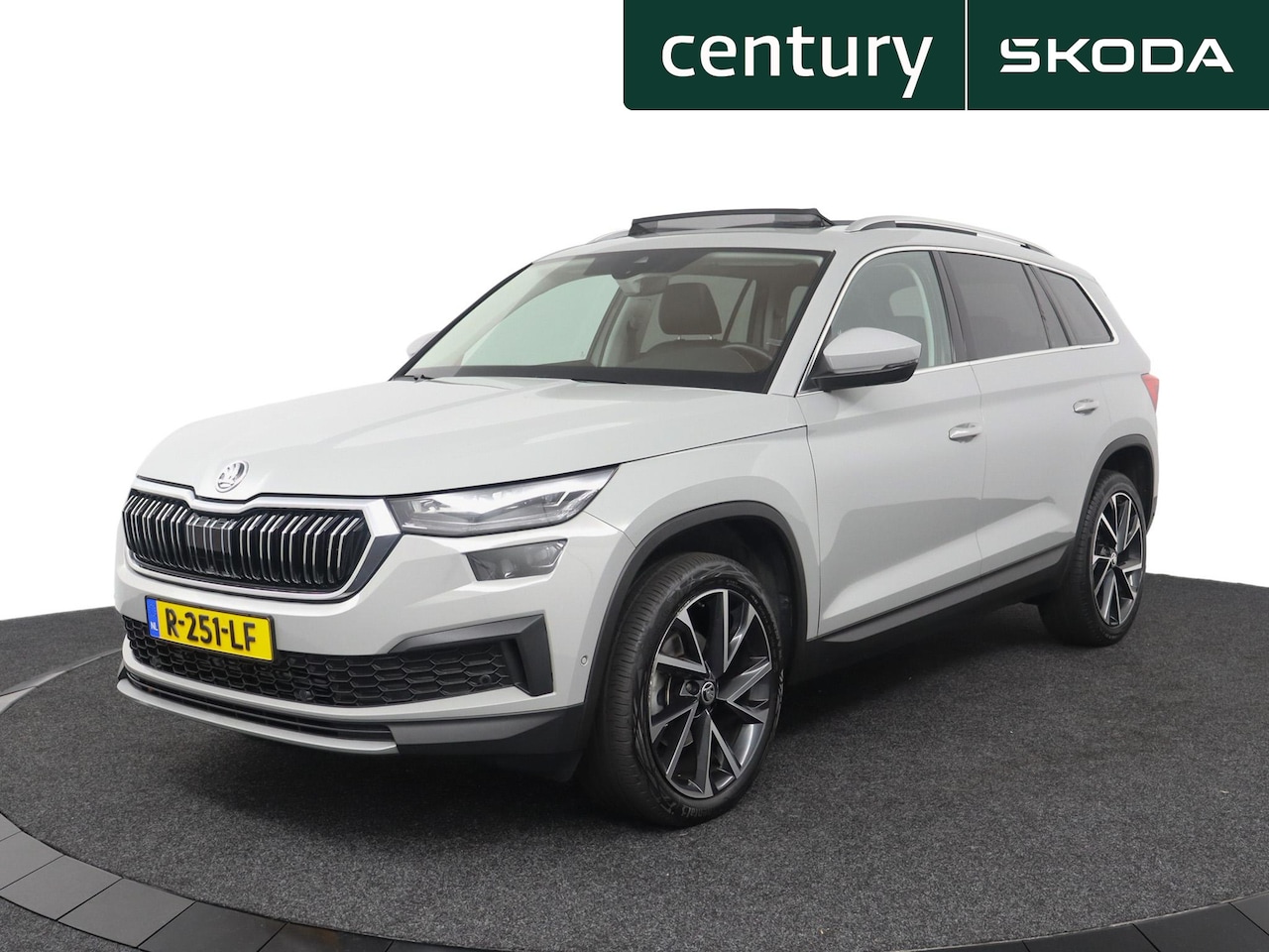 Skoda Kodiaq - 1.5 TSI 150Pk Business Edition Plus / Pano-Dak / 360-Camera / Leder - AutoWereld.nl
