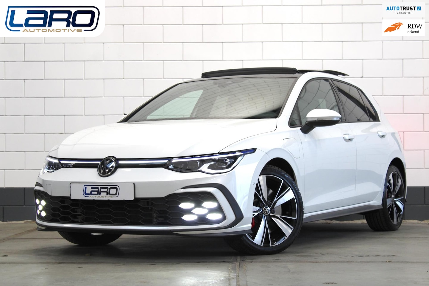 Volkswagen Golf - 1.4 eHybrid GTE | Pano Leer IQ.Lights Cam Sfeer HuD CarPlay Recent onderhoud - AutoWereld.nl