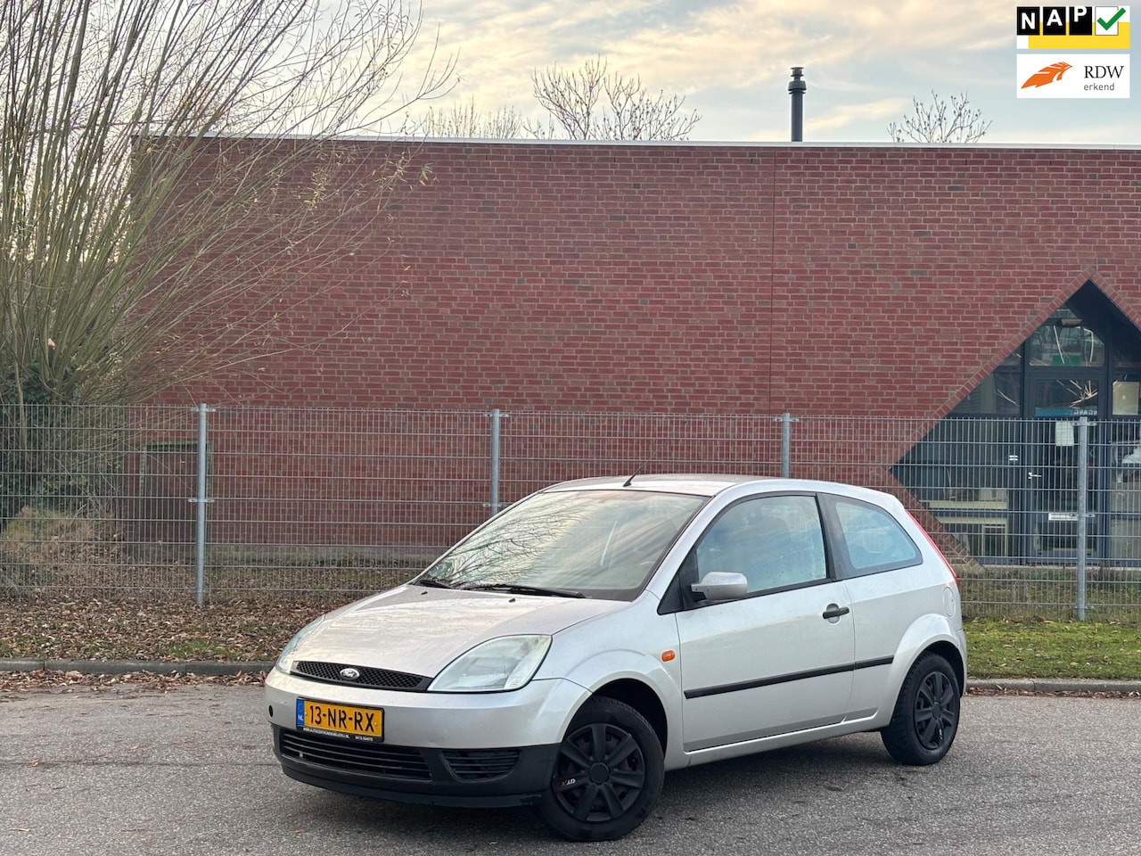 Ford Fiesta - 1.4-16V Ambiente | Nieuwe APK | Automaat | NAP | El. Ramen | Recent D. Riem vervangen | Ri - AutoWereld.nl